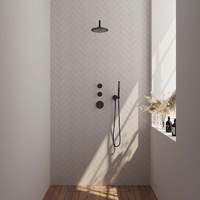 Inbouw Regendouche Set Brauer Black Edition Gebogen Wanduitloop Ronde Hoofddouche 20 cm Met Twee Stopkranen Mat Zwart