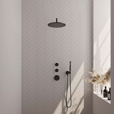 Regendoucheset Inbouw Brauer Black Carving Thermostatisch 30cm met Gebogen Wandarm en Handdouche Staaf Losse Stopkranen Mat Zwart
