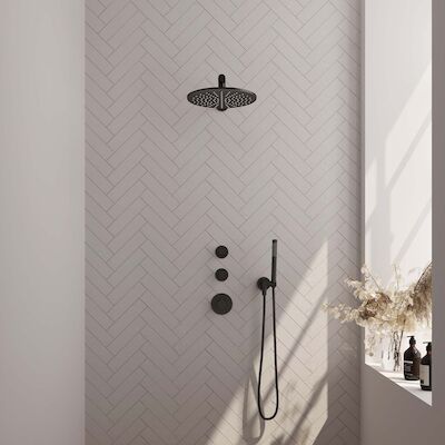 Regendoucheset Inbouw Brauer Black Carving Thermostatisch 30cm met Wandarm en Handdouche Staaf Losse Stopkranen Mat Zwart