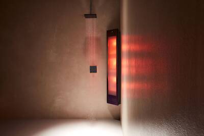 Sunshower Combi opbouw hoek met infrarood en UV-licht black